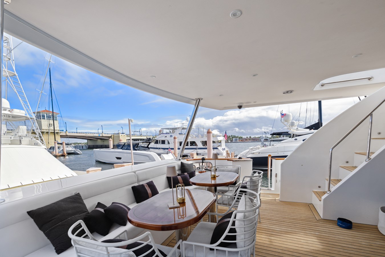 Ocean Alexander Motor Yacht OA For Sale