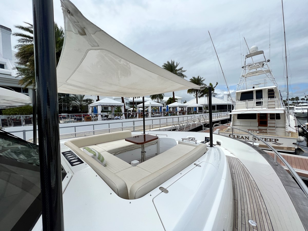 Azimut Yachts Motor Yacht Pura Vida For Sale