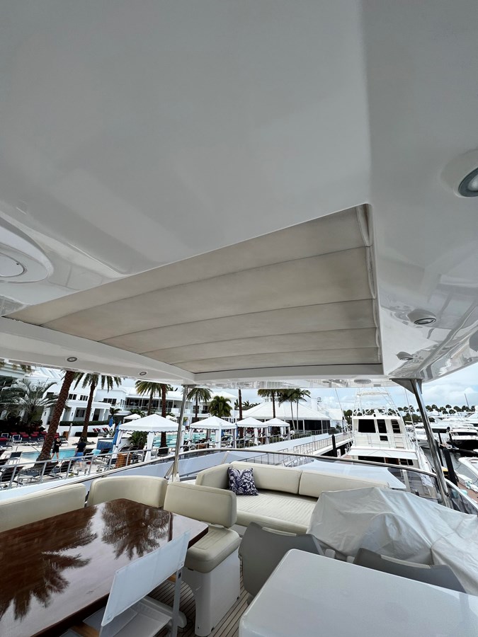 Azimut Yachts Motor Yacht Pura Vida For Sale