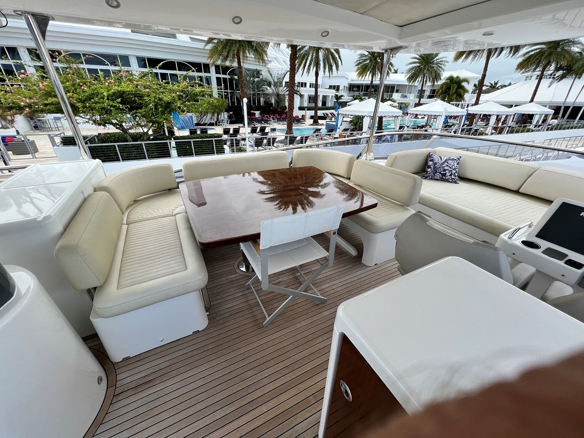Azimut Yachts Motor Yacht Pura Vida For Sale