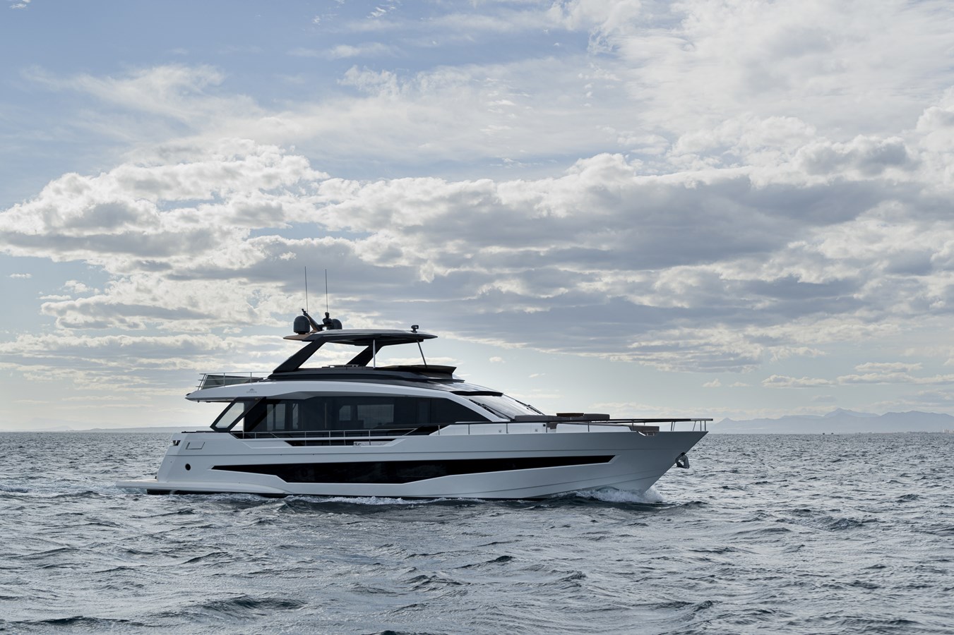 Astilleros Astondoa Motor Yacht ASTO82AS8724 For Sale