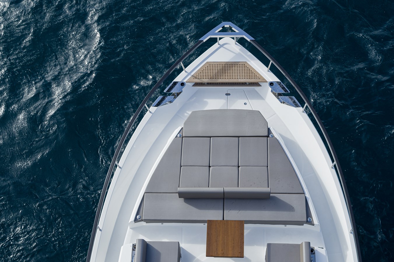Astilleros Astondoa Motor Yacht ASTO82AS8724 For Sale