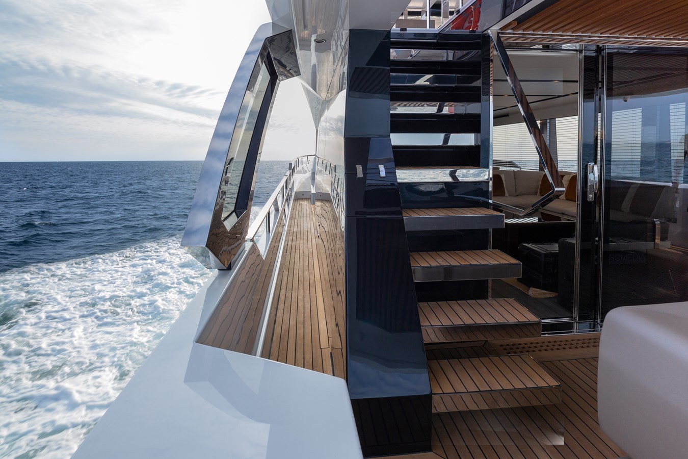 Astilleros Astondoa Motor Yacht ASTO82AS8724 For Sale