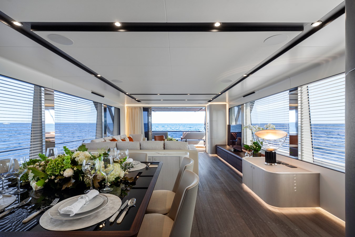 Astilleros Astondoa Motor Yacht ASTO82AS8724 For Sale