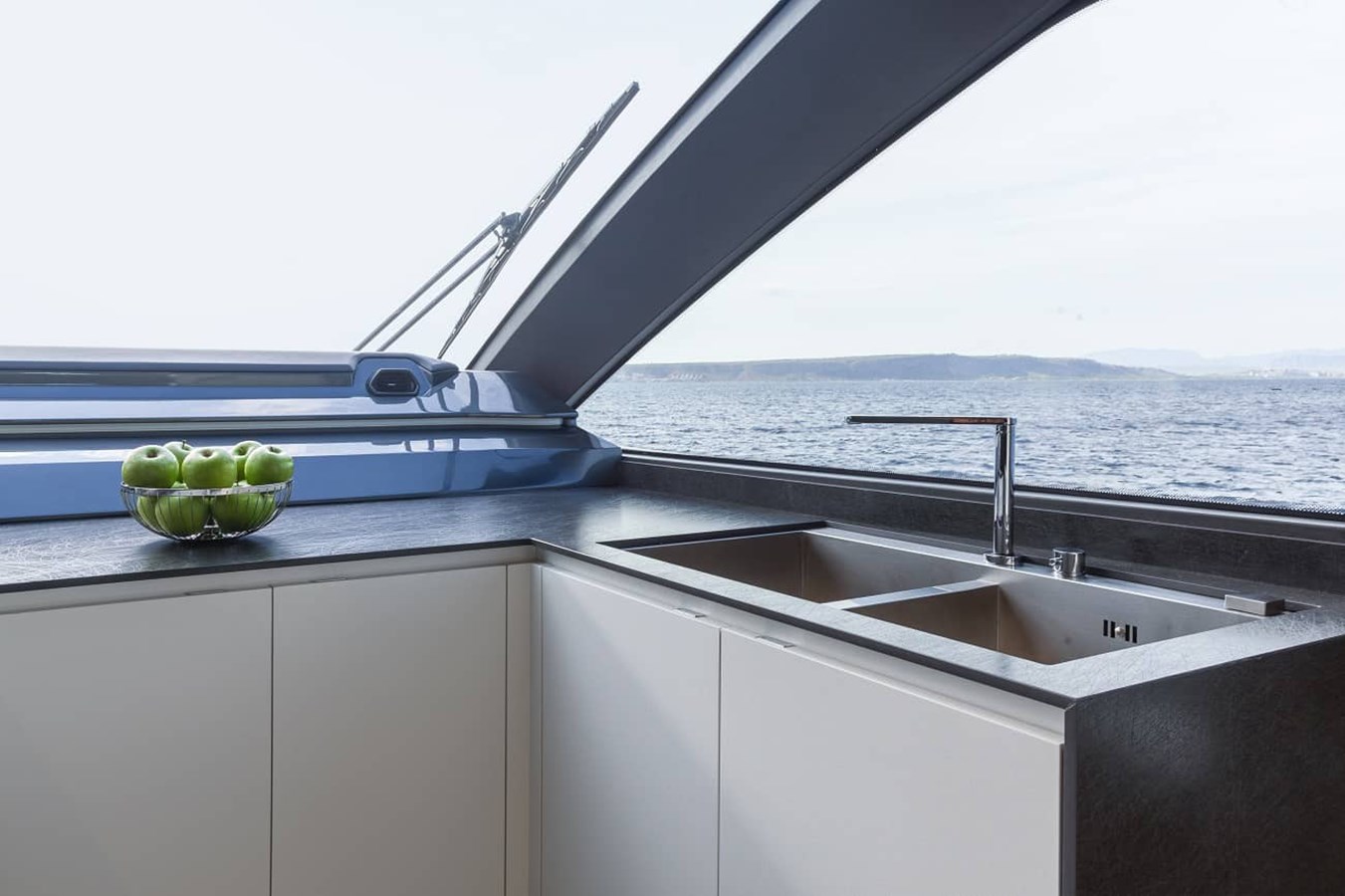 Astilleros Astondoa Motor Yacht ASTO82AS8724 For Sale