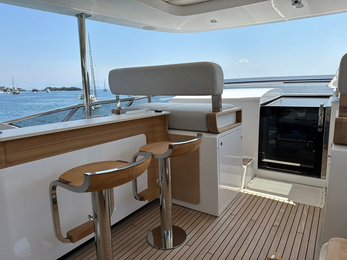 Azimut Yachts Motor Yacht BETTY For Sale