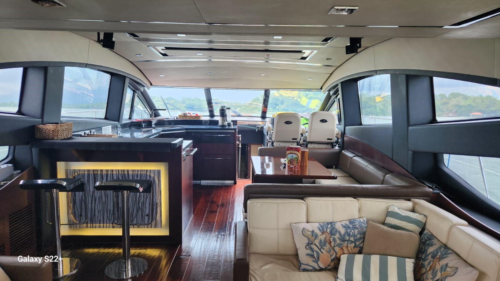 Sea Ray Motor Yacht Sea Ray L650 Fly For Sale