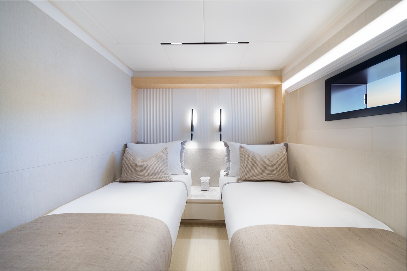 Majesty Motor Yacht BLUESTONE For Sale