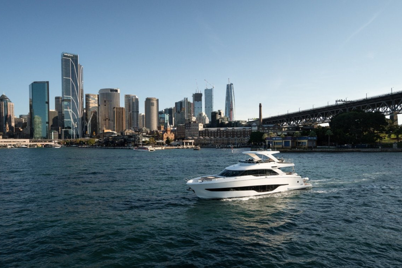 Majesty Motor Yacht TOPAZ For Sale
