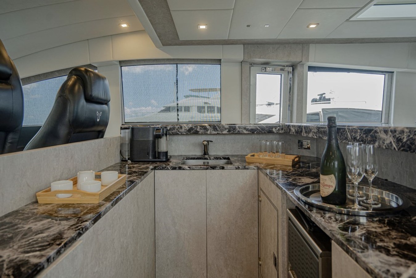 Arno Leopard Motor Yacht LEOPARD 31 OPEN  For Sale