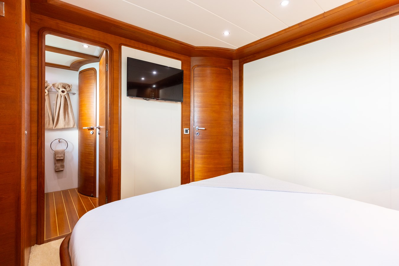 Couach Motor Yacht ECLIPSE For Sale