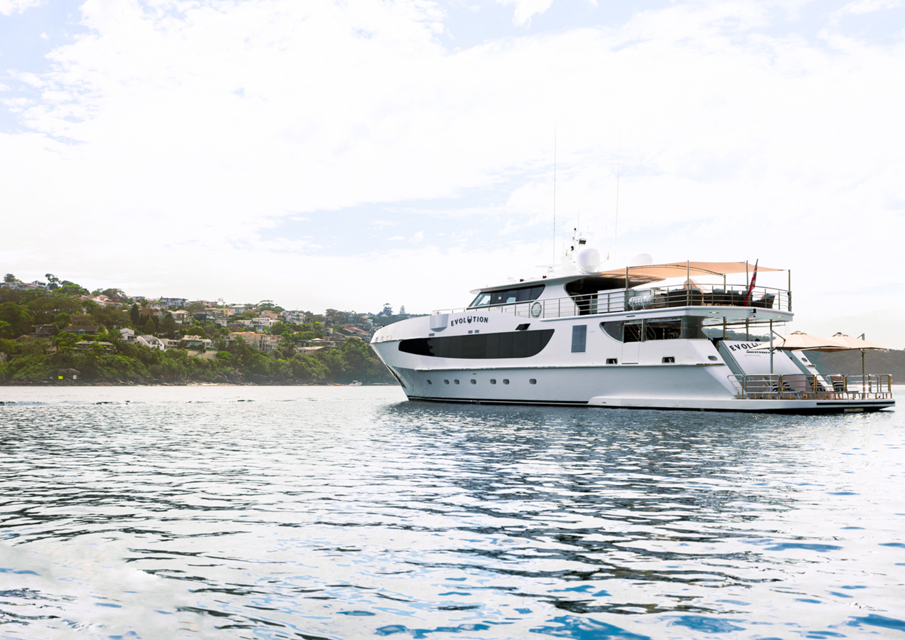 Oceanfast Motor Yacht EVOLUTION For Sale