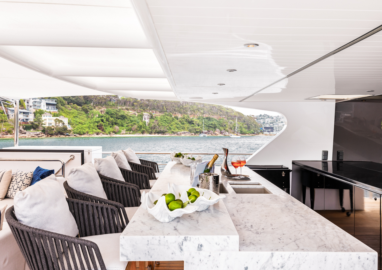 Oceanfast Motor Yacht EVOLUTION For Sale