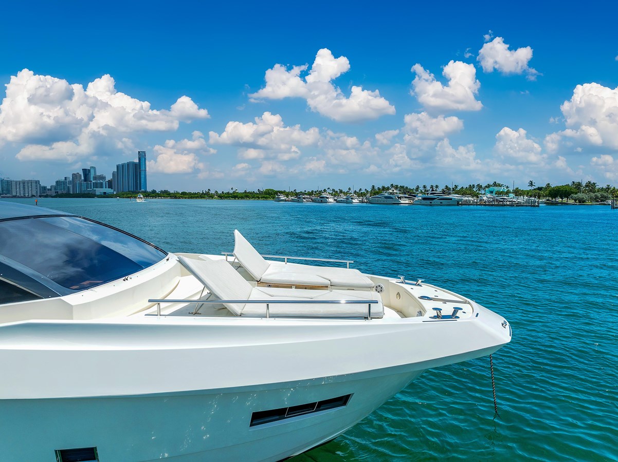 Astilleros Astondoa Motor Yacht GREYT ESCAPE For Sale