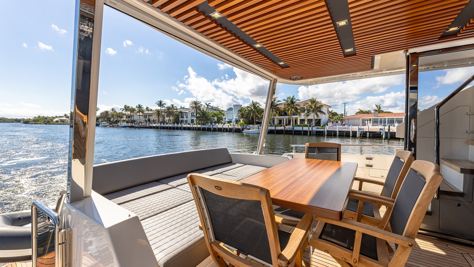 Astilleros Astondoa Motor Yacht ISLA BONITA For Sale