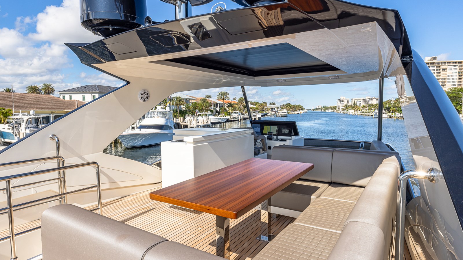 Astilleros Astondoa Motor Yacht ISLA BONITA For Sale