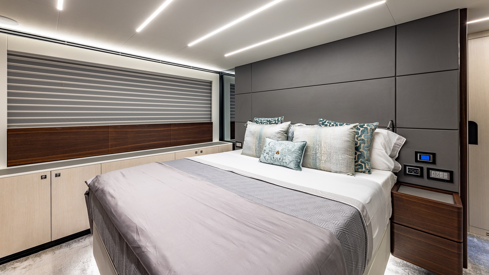 Astilleros Astondoa Motor Yacht ISLA BONITA For Sale