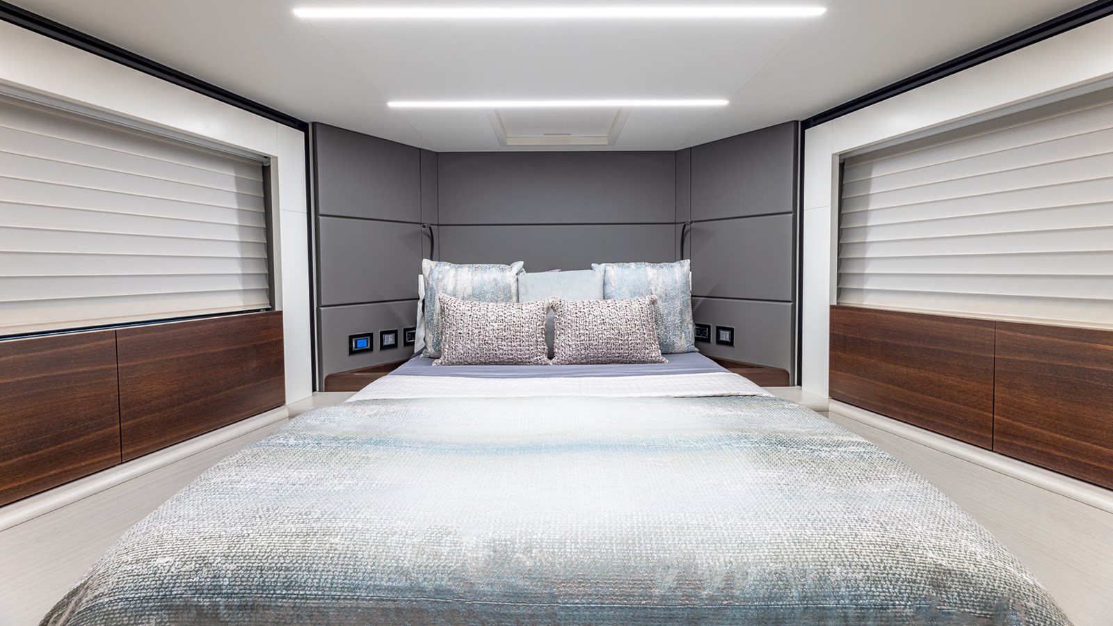 Astilleros Astondoa Motor Yacht ISLA BONITA For Sale