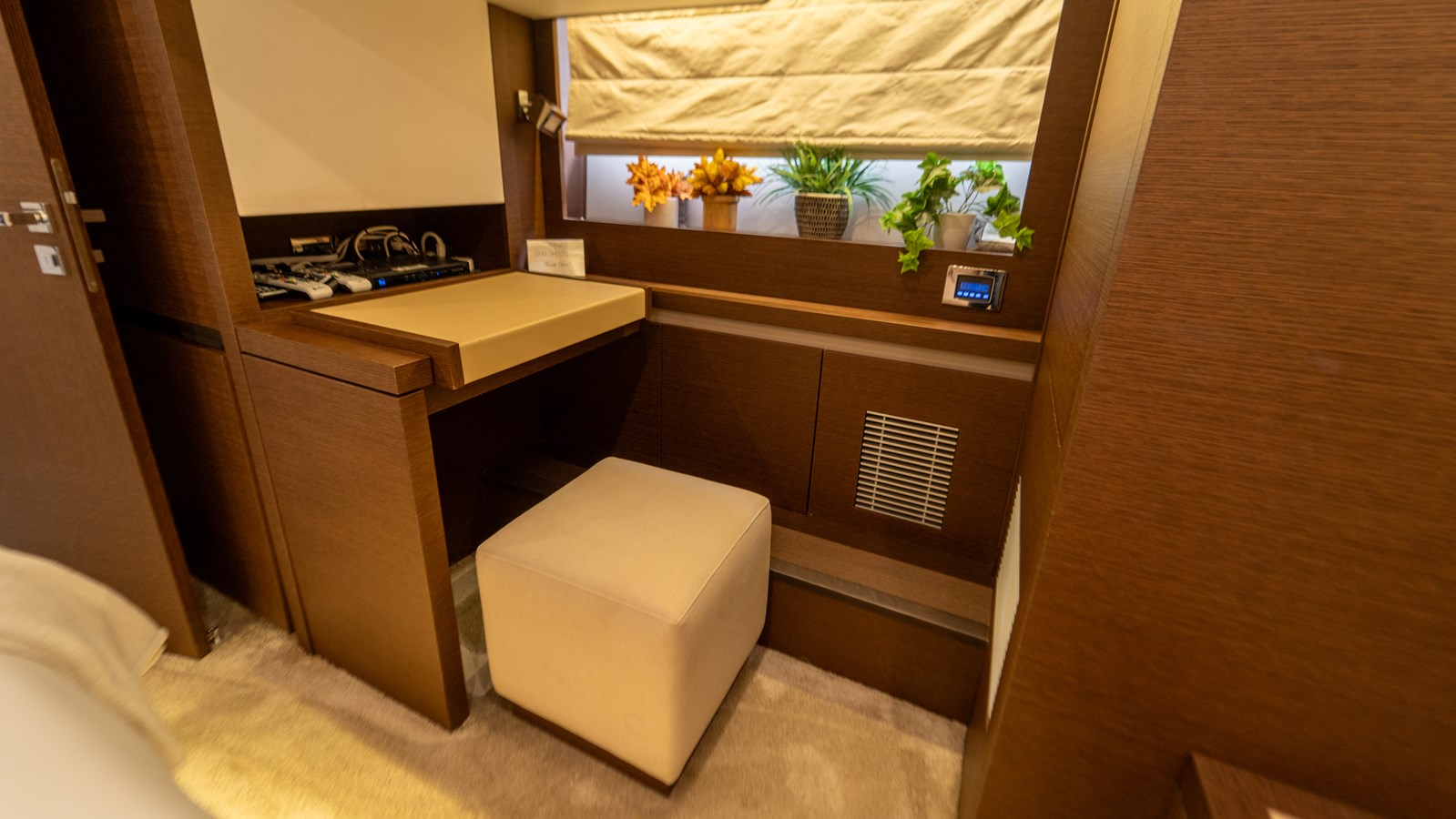 Prestige Yachts Motor Yacht Yachtooma For Sale