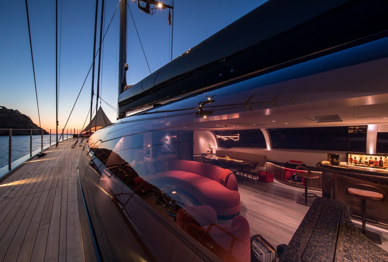 Royal Huisman Sloop NGONI For Sale