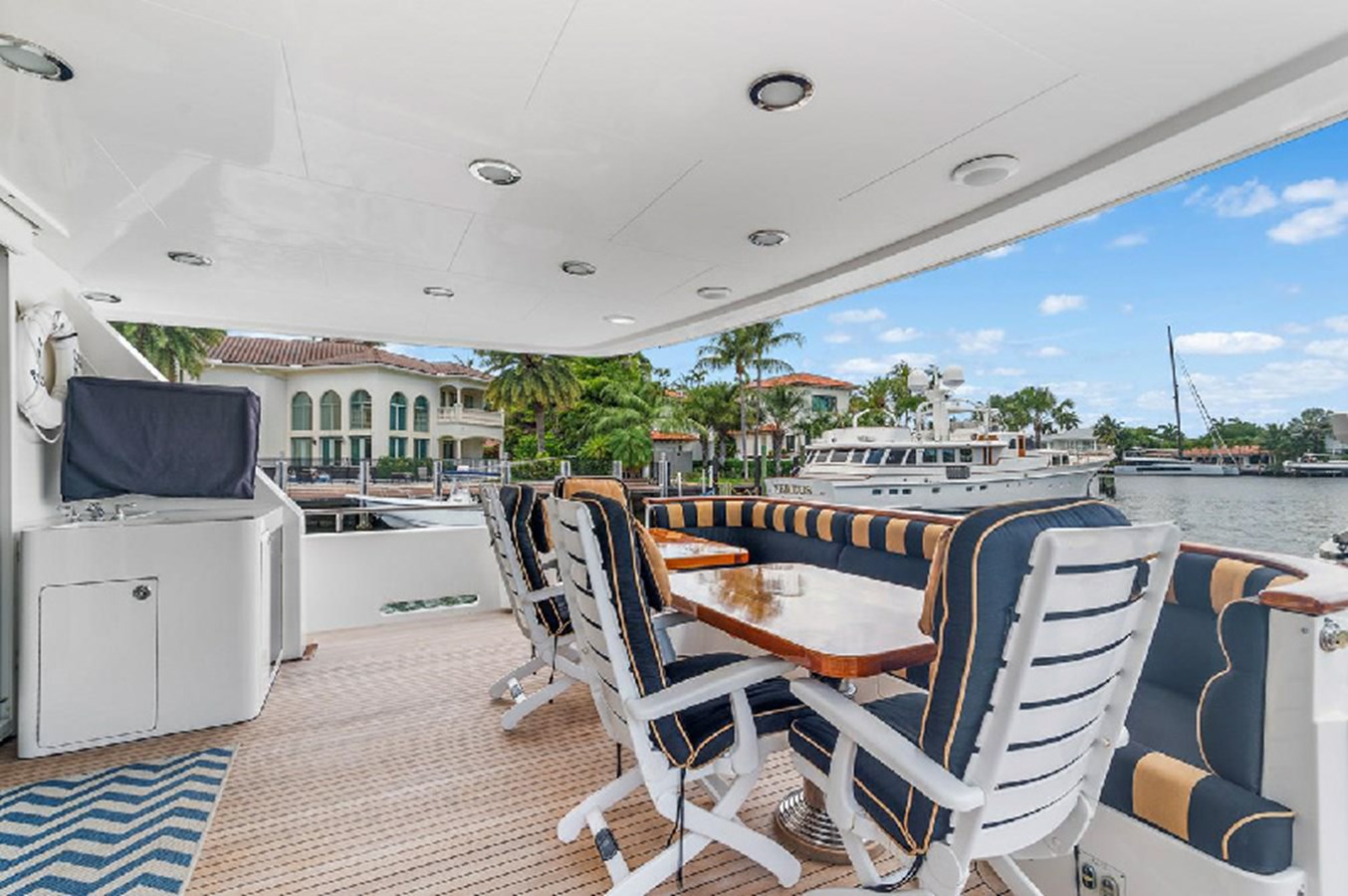 Paragon Motor Yachts Motor Yacht SEAS TO SEE For Sale