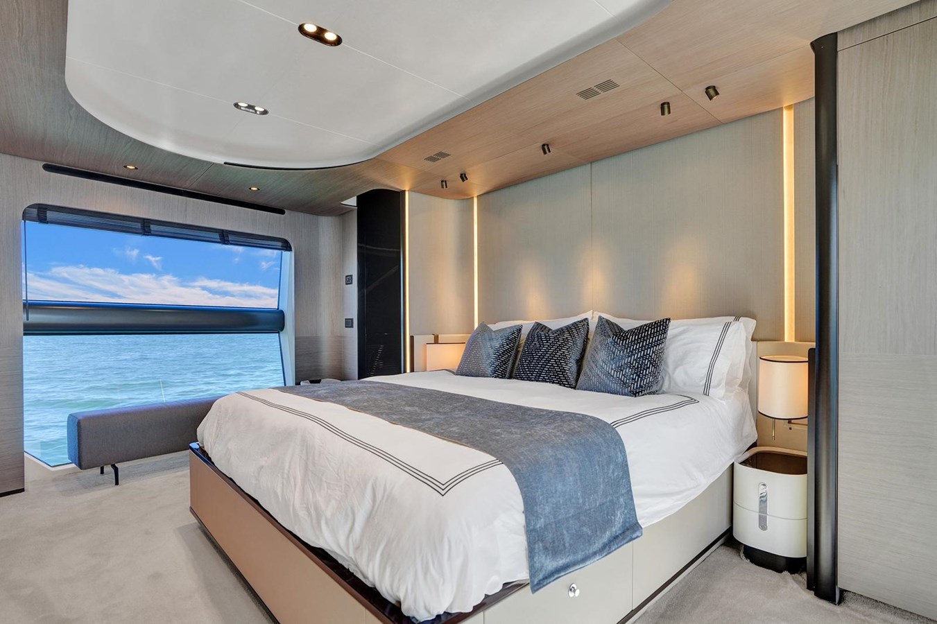 Azimut Yachts Motor Yacht Enchante For Sale