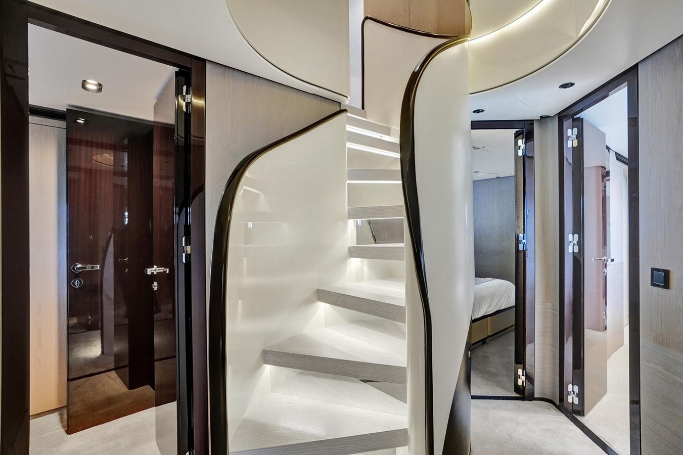 Azimut Yachts Motor Yacht Enchante For Sale