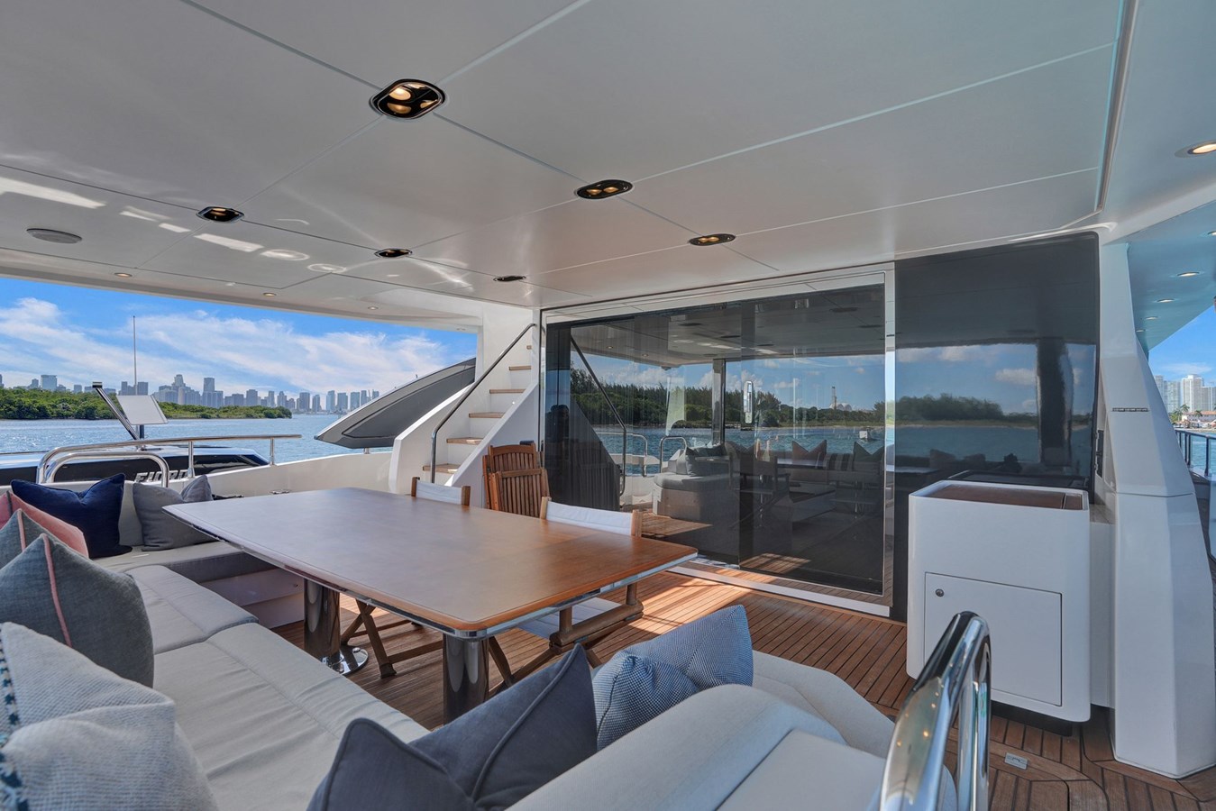 Azimut Yachts Motor Yacht Enchante For Sale