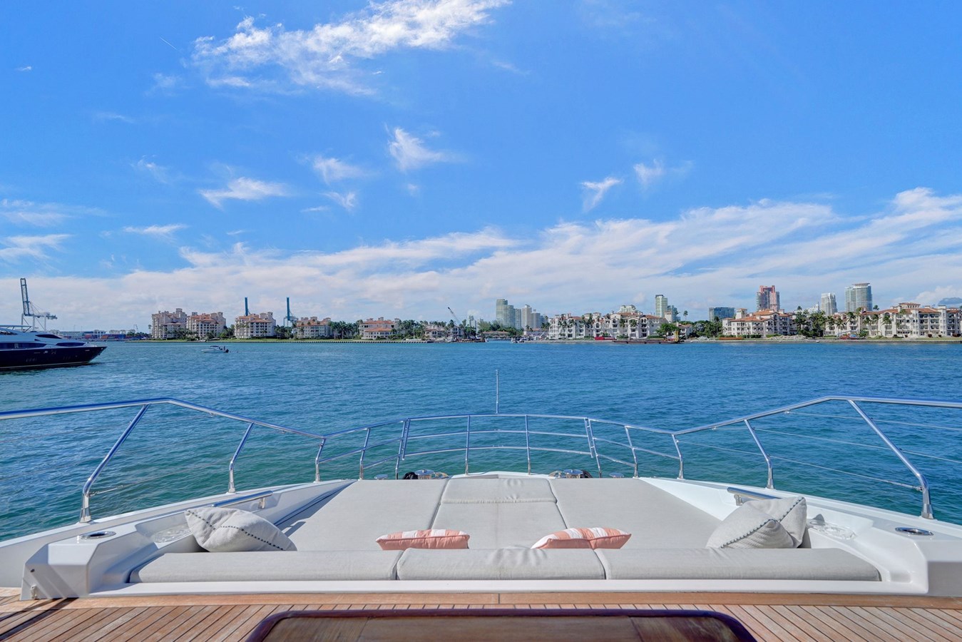 Azimut Yachts Motor Yacht Enchante For Sale