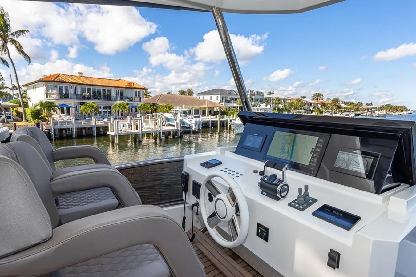 Astilleros Astondoa Motor Yacht - For Sale