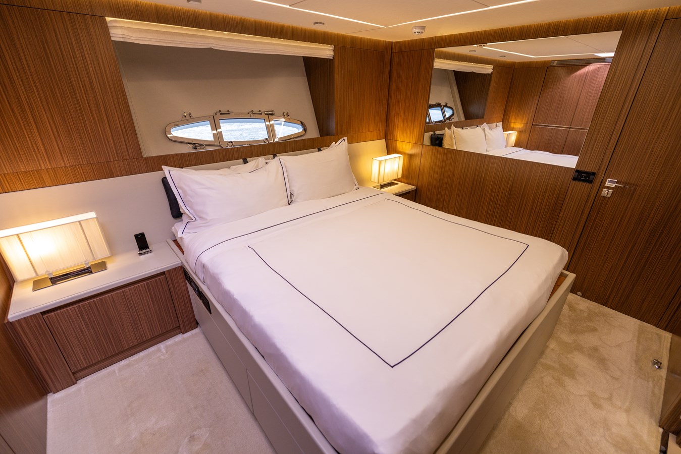 Pershing Cruising Yacht NAAV For Sale
