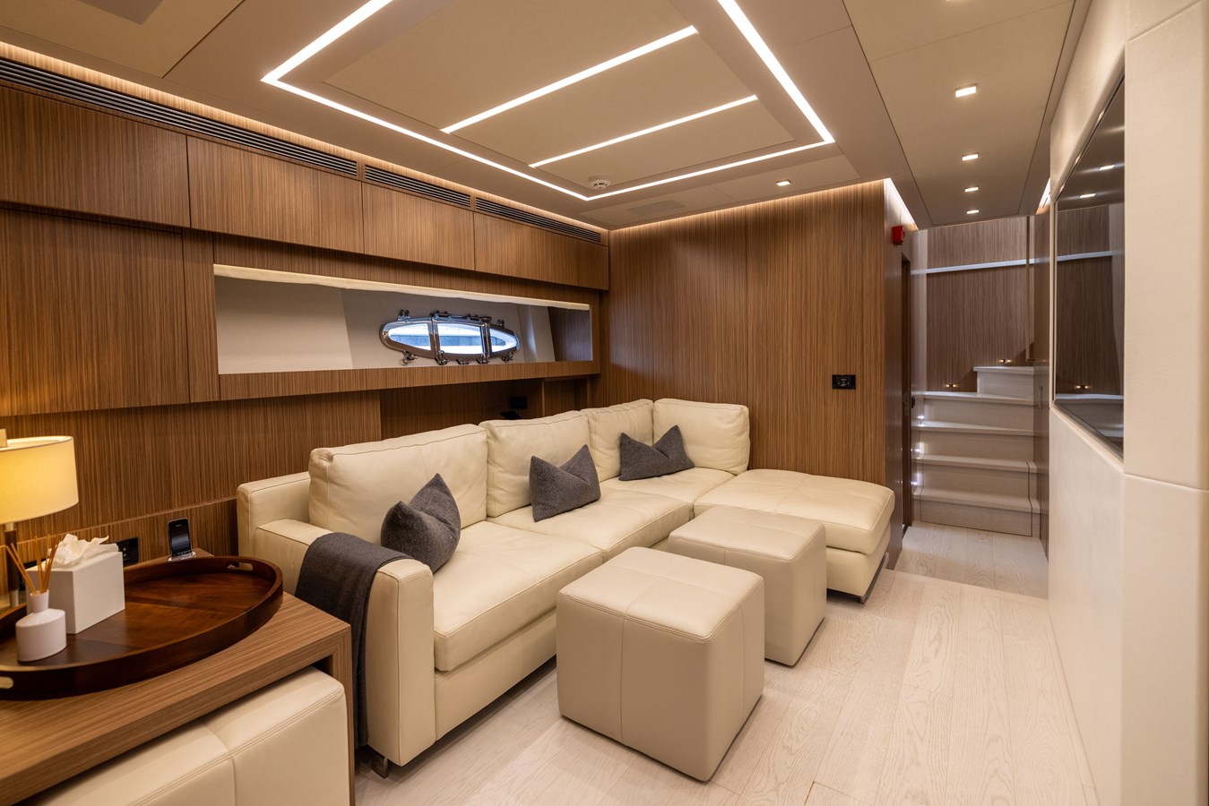 Pershing Cruising Yacht NAAV For Sale
