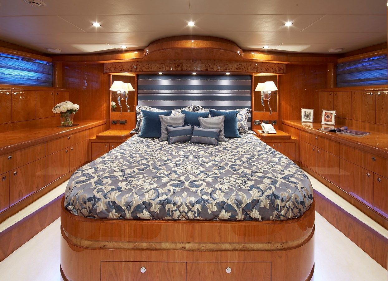Johnson Motor Yacht JOHNSON 110 FLYBRIDGE  For Sale