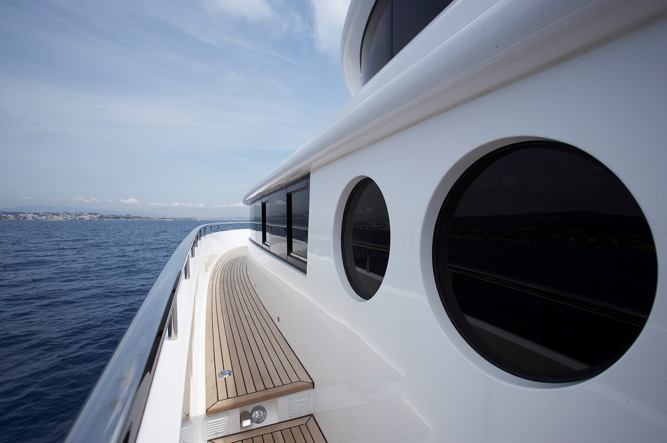 Johnson Motor Yacht JOHNSON 110 FLYBRIDGE  For Sale