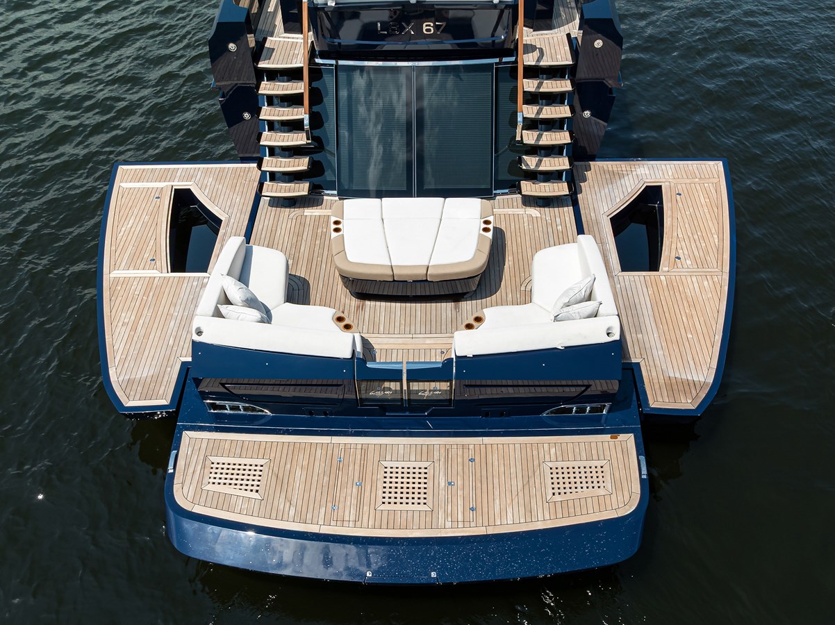 Lazzara Yachts Motor Yacht LAZZARA LSX 67 For Sale