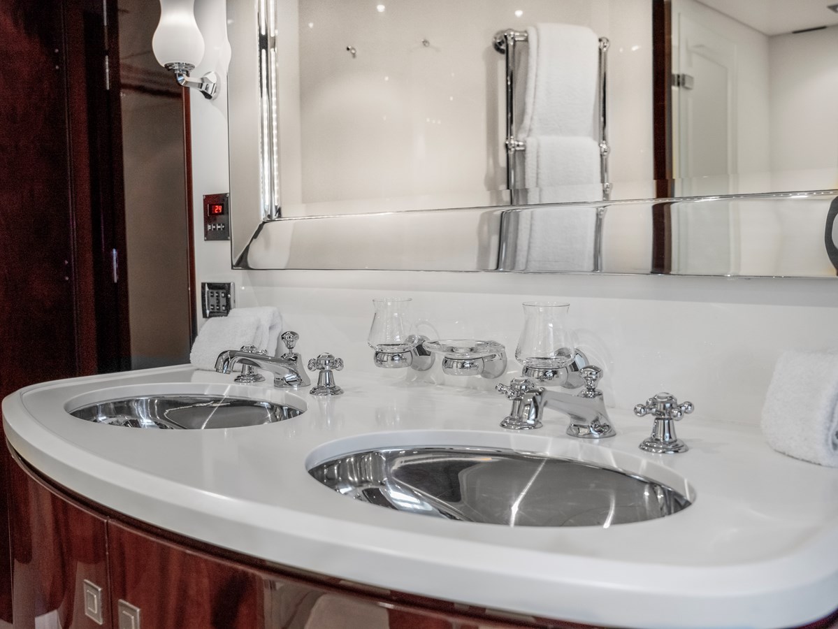 Bloemsma Van Breemen Sloop VALQUEST For Sale