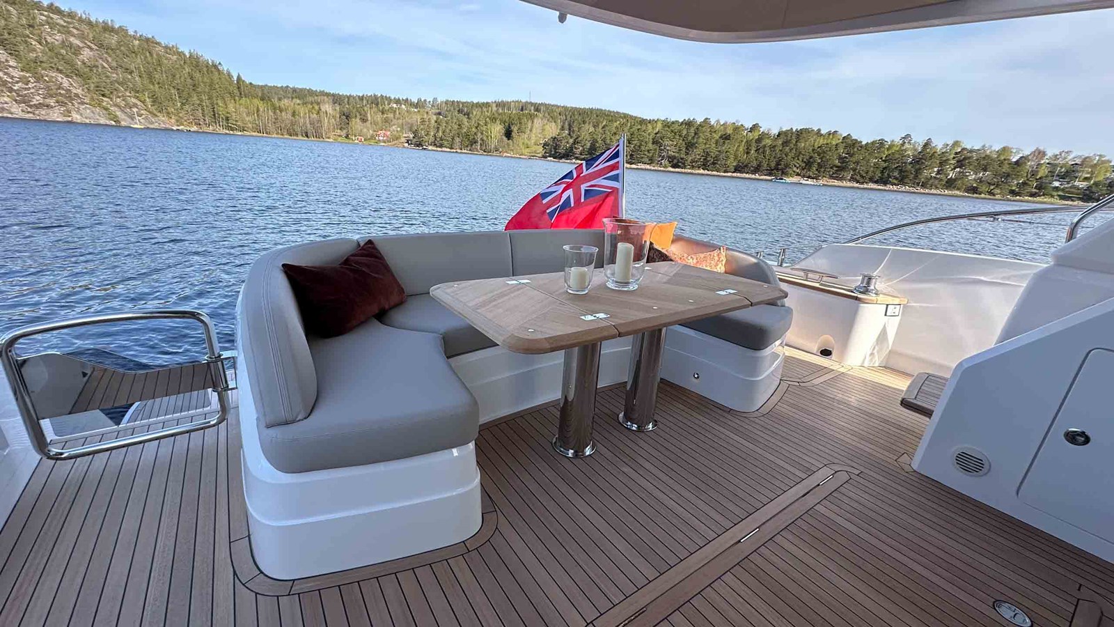 Princess Yachts Motor Yacht Princess F65 (F65012) For Sale