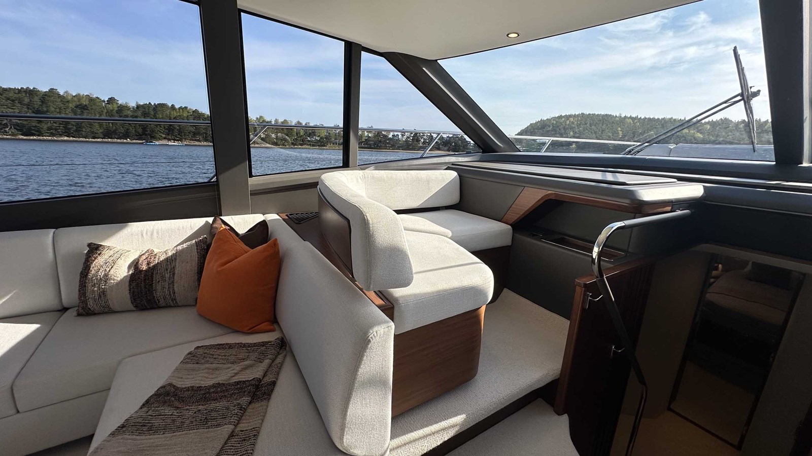 Princess Yachts Motor Yacht Princess F65 (F65012) For Sale
