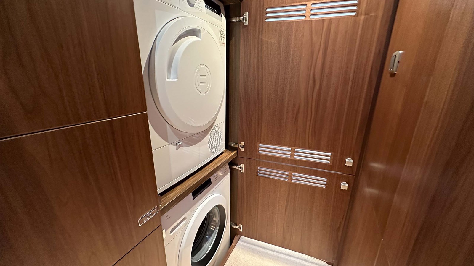 Princess Yachts Motor Yacht Princess F65 (F65012) For Sale