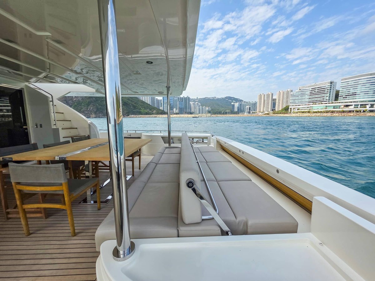 Custom Line Motor Yacht Custom Line 108 For Sale