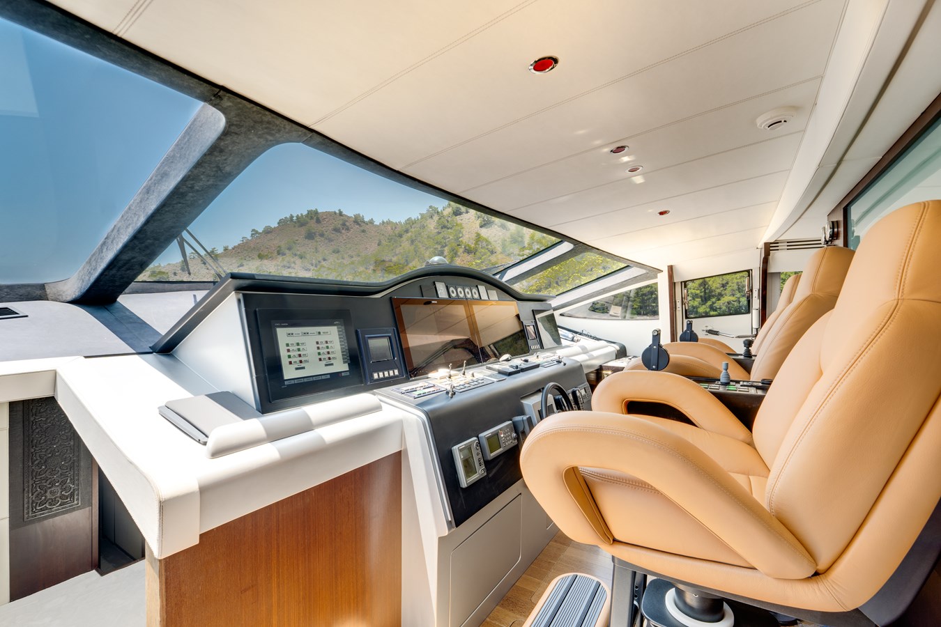 Pershing Motor Yacht GINGER For Sale