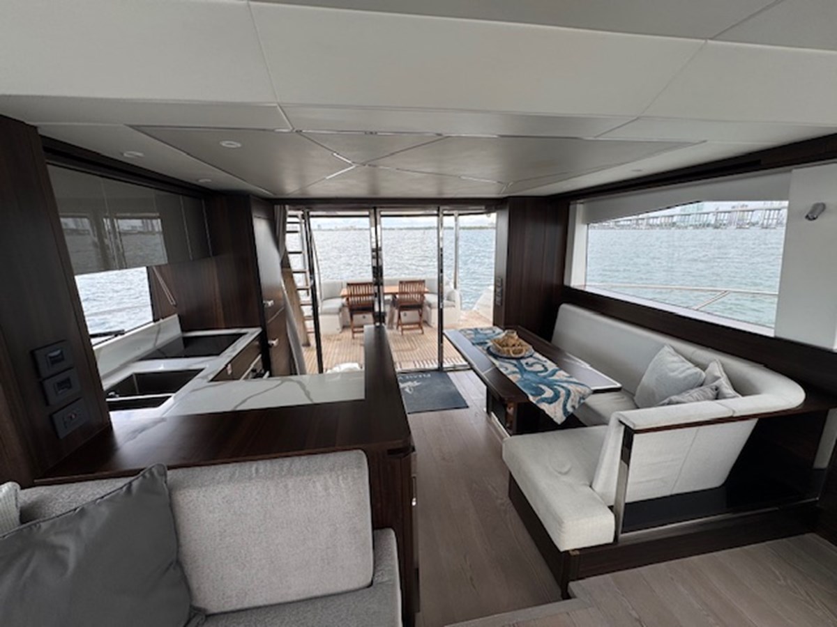 Sunseeker Motor Yacht 4 Play For Sale