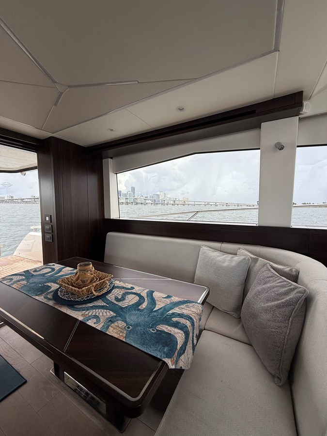 Sunseeker Motor Yacht 4 Play For Sale