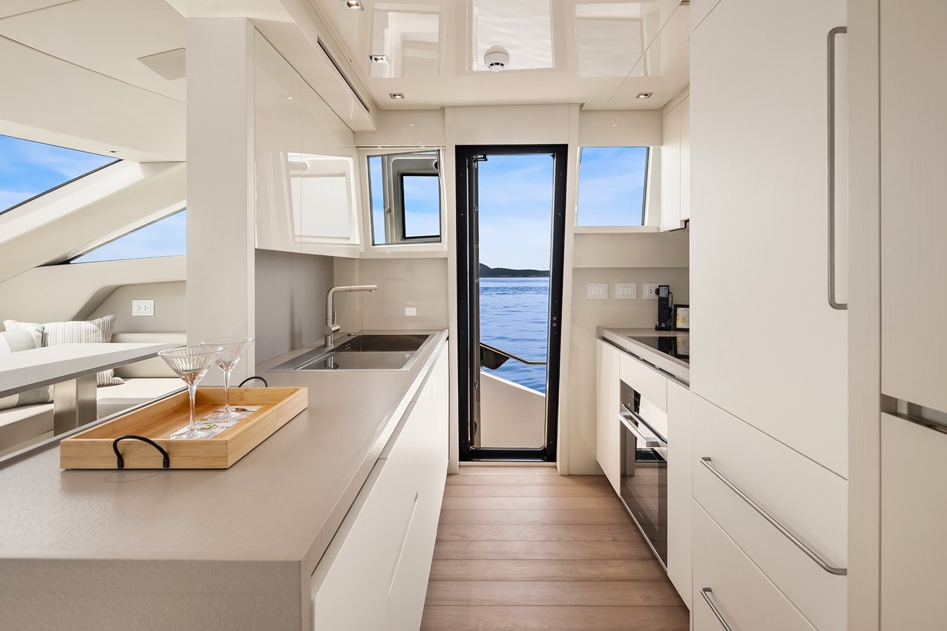 Sanlorenzo Yachts Motor Yacht ESSENZA For Sale