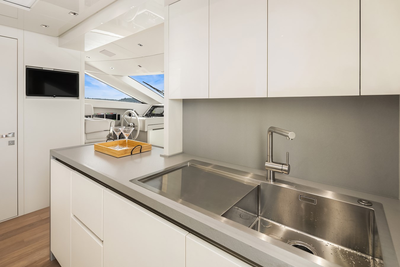 Sanlorenzo Yachts Motor Yacht ESSENZA For Sale