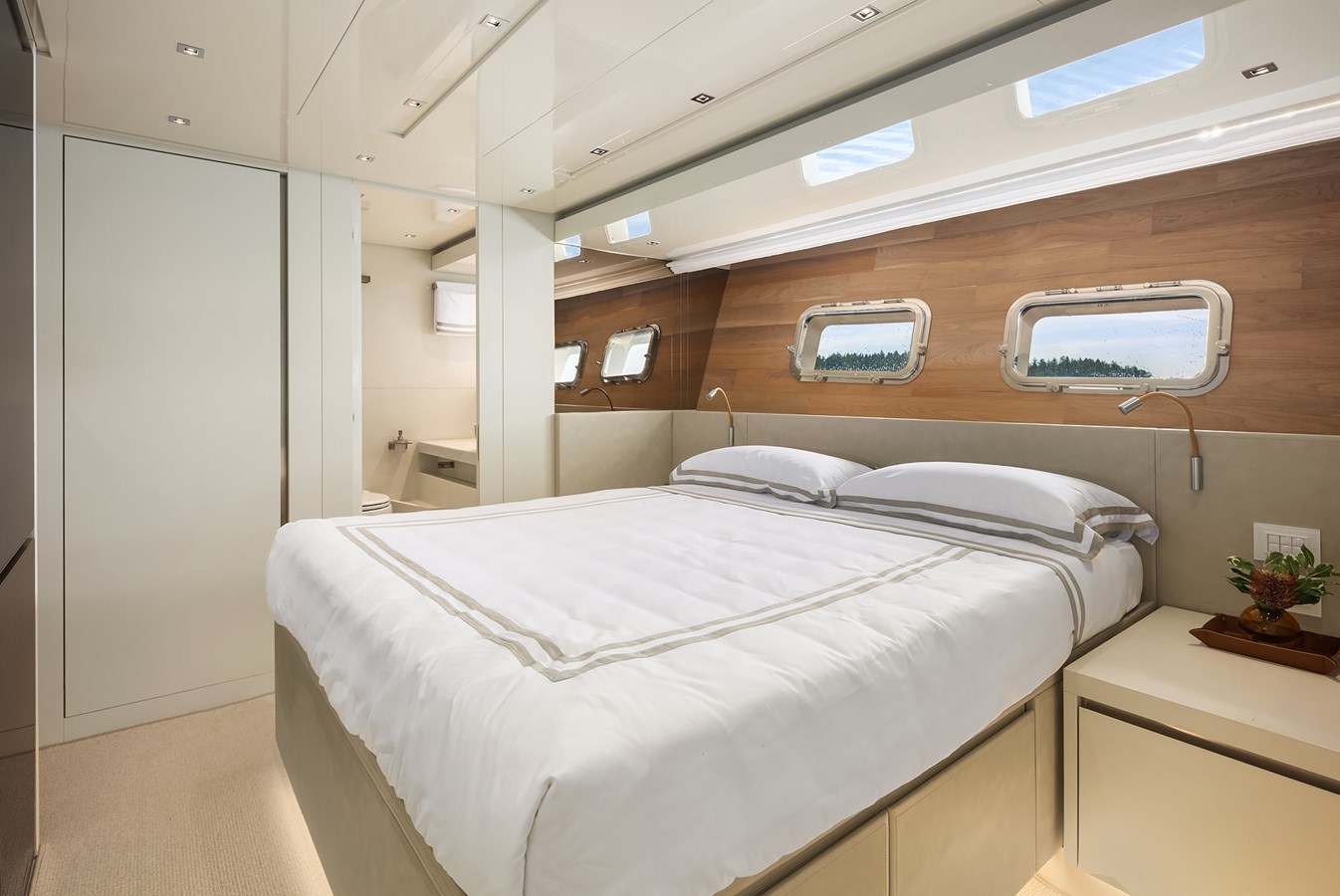 Sanlorenzo Yachts Motor Yacht ESSENZA For Sale