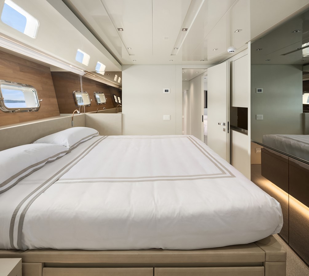Sanlorenzo Yachts Motor Yacht ESSENZA For Sale