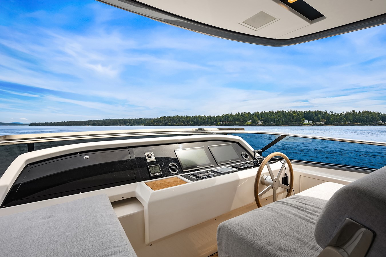 Sanlorenzo Yachts Motor Yacht ESSENZA For Sale