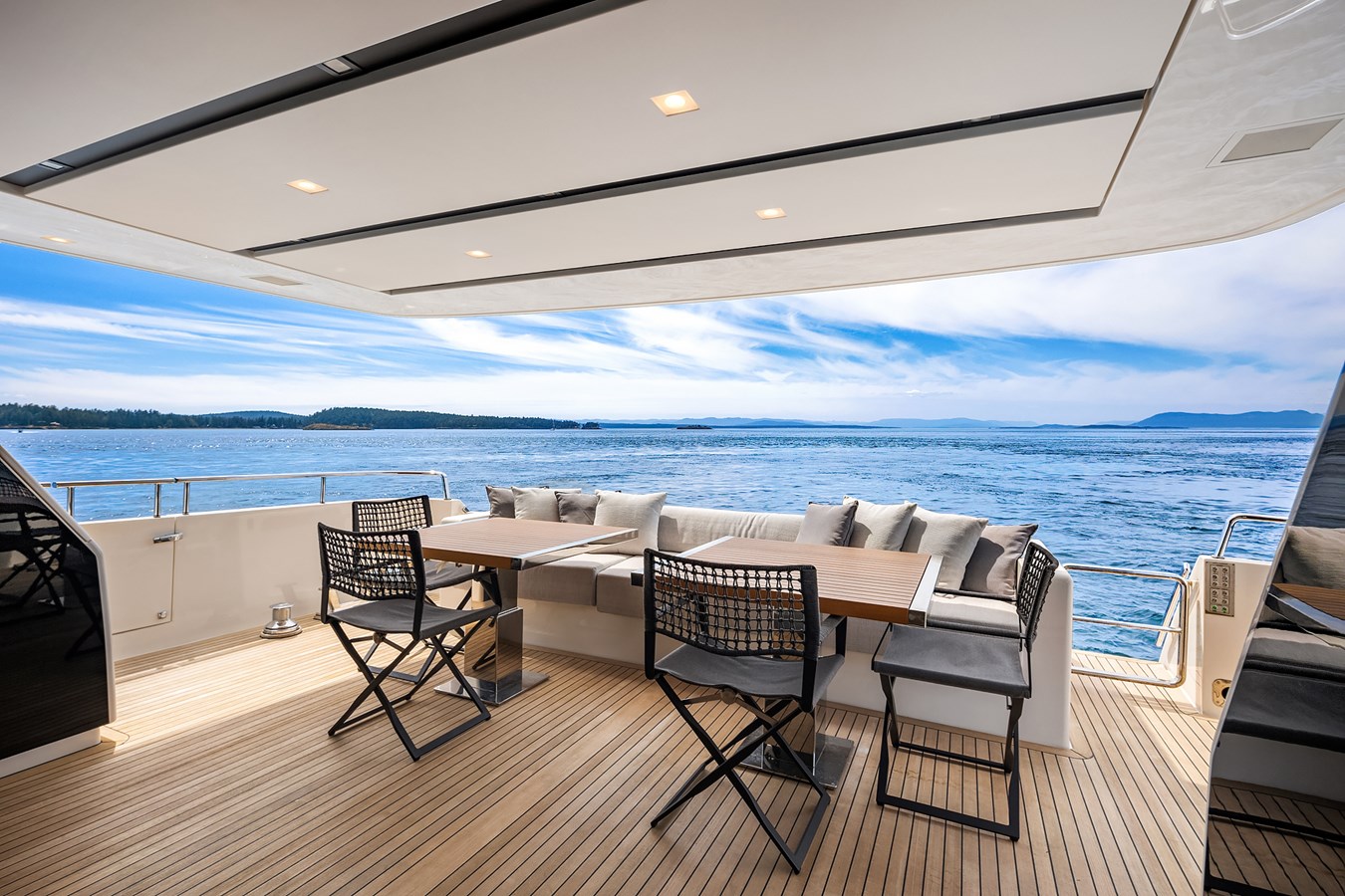 Sanlorenzo Yachts Motor Yacht ESSENZA For Sale