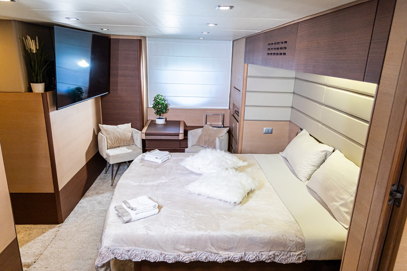 Aicon Yachts Motor Yacht SOARIS For Sale